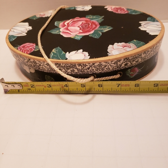 Decoupaged Upcycled Vintage Oval Box , Black with Roses - Picture 10 of 12